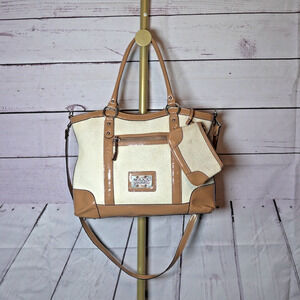 MAXX New York Rafia & Tan Patent Faux Leather Satchel Tote Bag w/ Wristlet EUC